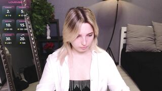 LisaBenner From Stripchat Hot Porn Video Leak - handjob, blondes-young, piercings, yoga, girls