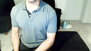 wroxrocks Top Porn Video [Chaturbate] - curly, abs, dancing, titties, muscle