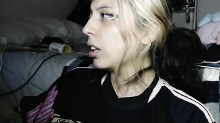 MiaBunnie From Stripchat HD Porn Video  - cooking, fingering, oil-show, black-hair, gagging