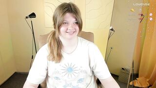 Vivian_cutie From Stripchat Hot Porn Video  - girls, dildo-or-vibrator-young, cheap-privates, big-ass-young, recordable-privates