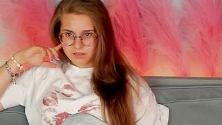 RileyMimicho From Stripchat Private Porn Video  - dildo-or-vibrator-big-tits, striptease-white, fingering, foot-fetish, white-teens