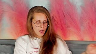 RileyMimicho From Stripchat Private Porn Video  - dildo-or-vibrator-big-tits, striptease-white, fingering, foot-fetish, white-teens