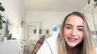 hakunamavie Best Porn Leak Video [Chaturbate] - schoolgirl, rockergirl, homemaker, nonnude