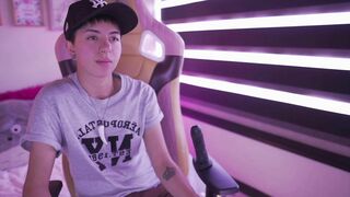 Watch tommy_blue From Stripchat Free Porn Video  - latin, orgasm, spanking, colombian-petite, tomboy