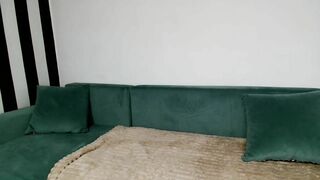 aida_ryan Top Porn Video [Chaturbate] - curly, bigdildo, natural, milk, italian