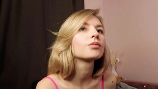 Watch gwenkevwitch Hot Porn Video [Chaturbate] - feet, new, shy, young, blonde