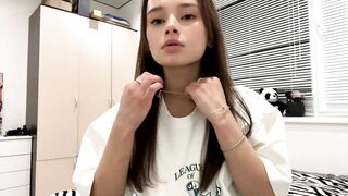 hoaarisa New Porn Video [Chaturbate] - new, shy, 18, skinny, teen