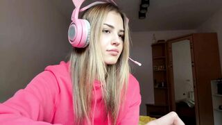 Watch ozellagranville New Porn Video [Chaturbate] - new, natural, shy, 18, cute