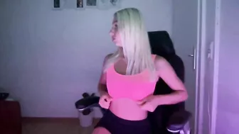 Karollovea Webcam Porn Video Record [Stripchat]: angel, strapon ...