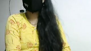 Roshani- Webcam Porn Video Record [Stripchat] - saliva, yoga, model, foot