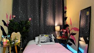 TeenEmma Webcam Porn Video Record [Stripchat] - big-ass, kissing, doggy-style, camel-toe, creampie