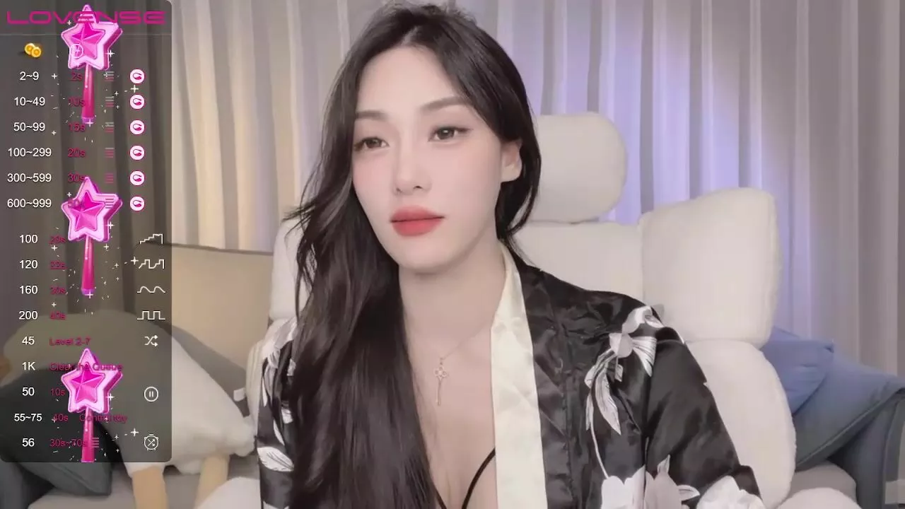 Uuxiaocai New Porn Video [Stripchat] - spanking, humiliation, milfs, girls,  flashing, orgasm, luxurious-privates-milfs