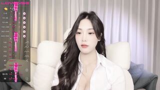 uuxiaocai Webcam Porn Video [Stripchat] - cam2cam, small-audience, fingering-milfs, titty-fuck, orgasm, dildo-or-vibrator, luxurious-privates-asian