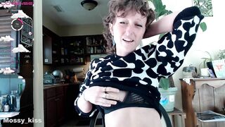 mossy_kiss Webcam Porn Video Record [Stripchat]: pov, pm, spit, 18