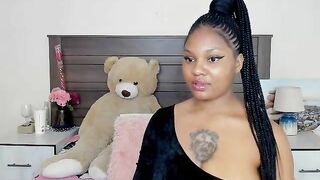 Renee18 Webcam Porn Video Record [Stripchat]: nude, playing, biceps, italian