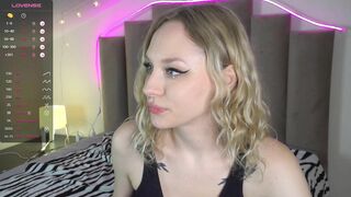 Krissy_Melon Hot Porn Video [Stripchat] - upskirt, nipple-toys, shaven, twerk, fingering-young, doggy-style, big-tits-young