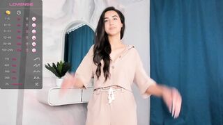 Watch vickiwalker New Porn Video [Chaturbate] - new, young, shy, 18, cute