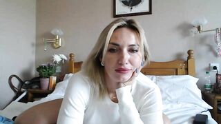 mallinia Webcam Porn Video [Chaturbate] - hairy, feet, milf, mature, bigboobs