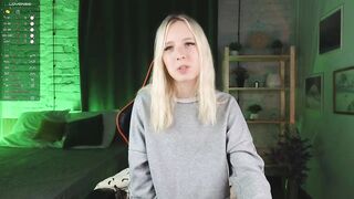 Crayzy_Luv Hot Porn Video [Stripchat] - recordable-privates, russian, smoking, erotic-dance, hd