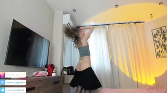 Watch coyness_geneva's Porn Video Collection. coyness_geneva Cam ...