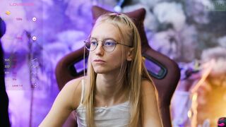 angeellina HD Porn Video [Chaturbate] - ass, lovense, slim, blonde, cute