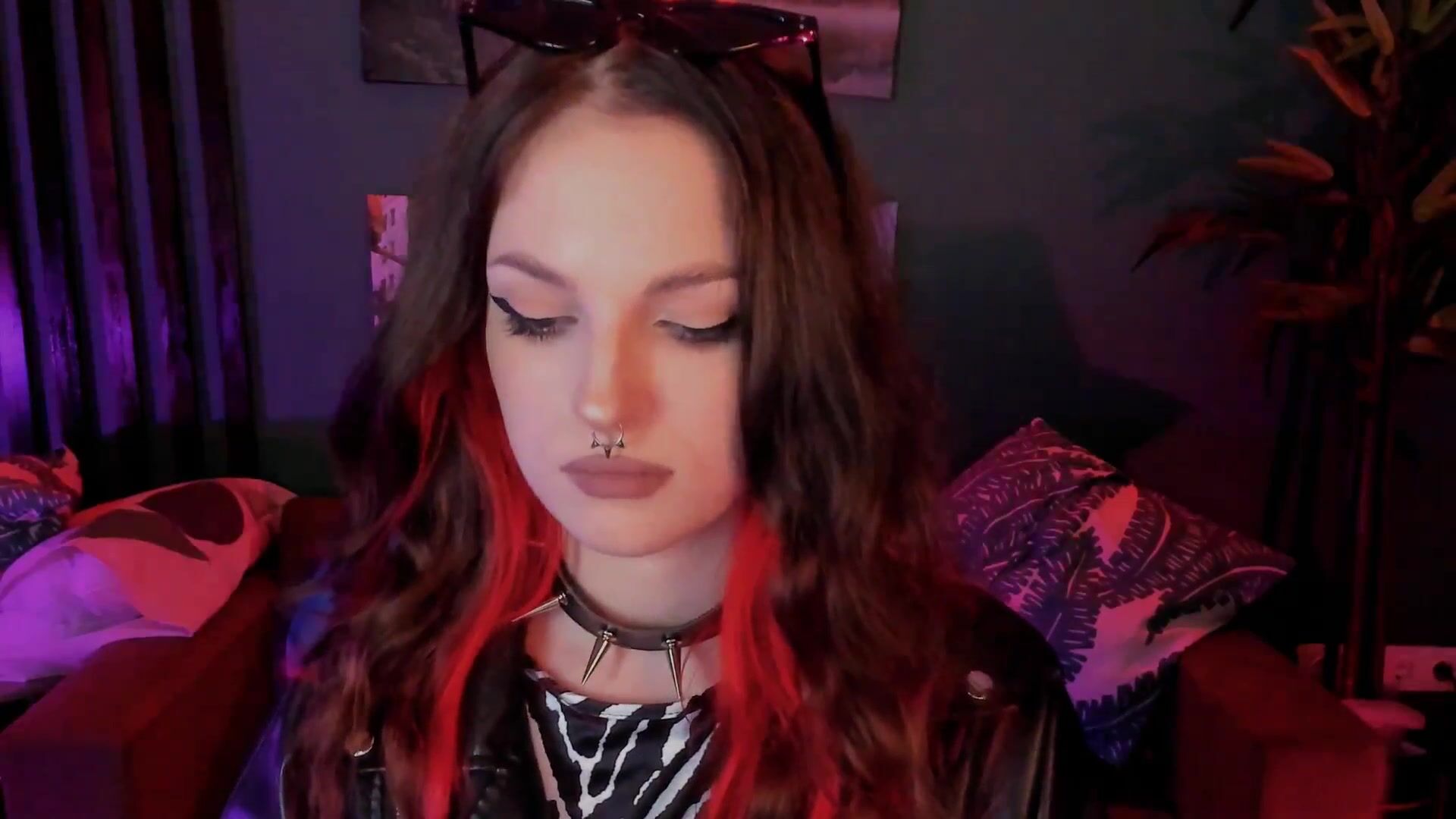 BratzieDarsie Webcam Porn Video [Stripchat] - piercings, striptease-teens,  spanking, teens, tattoos