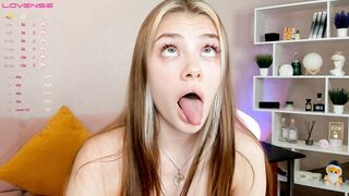 Watch tastypoint Webcam Porn Video [Chaturbate] - new, 18, squirt, teen, bigboobs