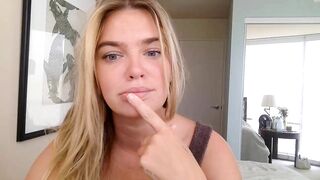 littlemaryjane19 New Porn Video [Chaturbate] - feet, new, 18, squirt, teen