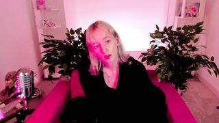 BeeElle Hot Porn Video [Stripchat] - small-audience, emo, petite, asmr, petite-white