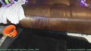taylor_love_303 New Porn Video [Chaturbate] - fuckmachine, squirt, bigboobs, plug, goth