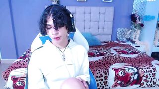 zuky89 Webcam Porn Video [Stripchat] - anal-asian, dildo-or-vibrator-teens, dirty-talk, squirt-asian, shower