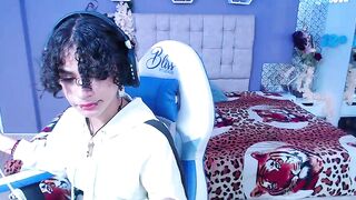 zuky89 Webcam Porn Video [Stripchat] - anal-asian, dildo-or-vibrator-teens, dirty-talk, squirt-asian, shower