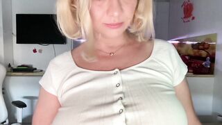 kiradivine New Porn Video [Chaturbate] - hairy, bigass, natural, milf, bigboobs