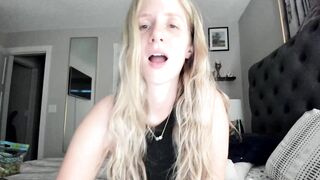 luxlovely111 New Porn Video [Chaturbate] - twogirls, hitachi, kiss, birthday, splits
