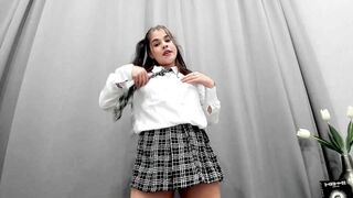 hot_chill__ New Porn Video [Chaturbate] - feet, natural, 18, teen
