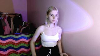 Watch mailin_harrington Hot Porn Video [Stripchat] - couples, middle-priced-privates, fingering, doggy-style, moderately-priced-cam2cam