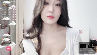 Mandy-LinLin Webcam Porn Video Record [Stripchat]: queen, fatpussy, handjob, footjob