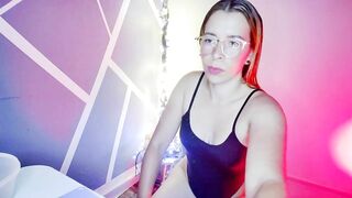 xxlatinasexyxx Webcam Porn Video Record [Stripchat]: single, eyeglasses, buttplug, plug