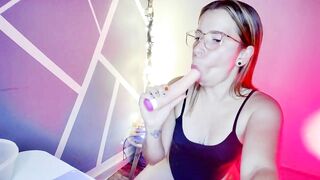 xxlatinasexyxx Webcam Porn Video Record [Stripchat]: single, eyeglasses, buttplug, plug