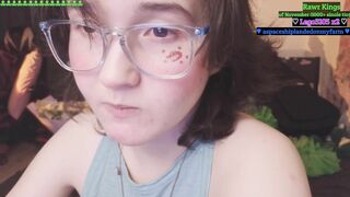 frogessjay HD Porn Video [Chaturbate] - glasses, hairy, feet, asian, braces