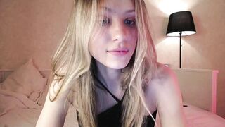 fflloowweerr Hot Porn Video [Chaturbate] - feet, slim, teen, pvt