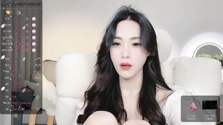 Watch uuxiaocai Webcam Porn Video [Stripchat] - big-nipples, fingering, fingering-milfs, lesbians, handjob