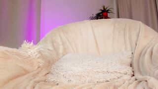 kiss__it__better Webcam Porn Video [Chaturbate] - longhair, squirting, foot, femdom, play