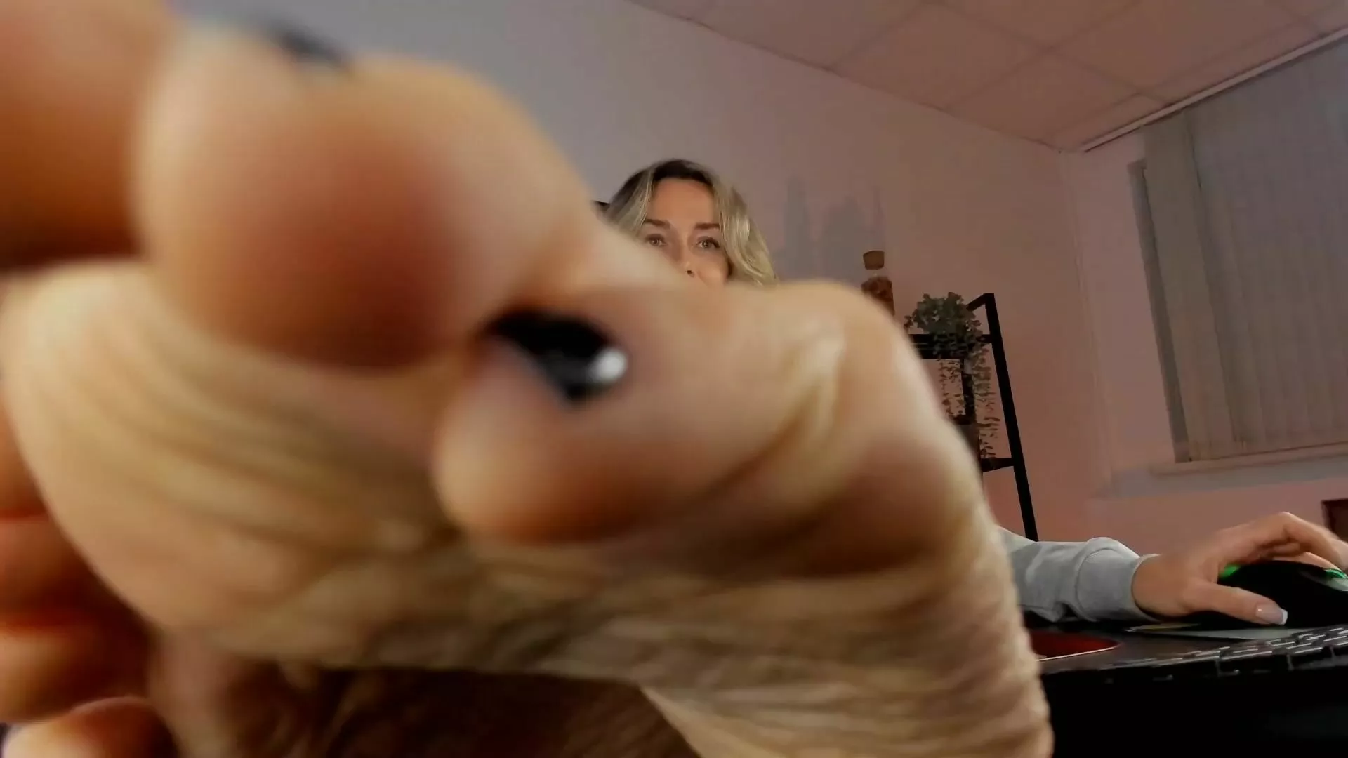 Watch save_the_qween Webcam Porn Video [Chaturbate] - feet, natural, milf,  muscle, cute