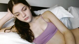 Watch miafosterx Webcam Porn Video [Chaturbate] - new, brunette, 18, braces