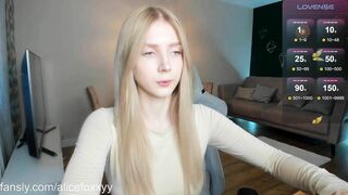 oh_honey_ Webcam Porn Video [Chaturbate] - natural, girlnextdoor, lovense, squirt, blonde