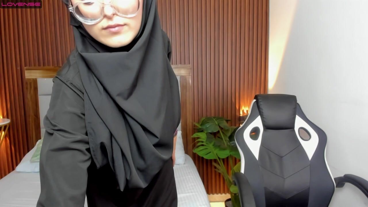 Aysel_elid Webcam Porn Video Record [Stripchat]: friendly, mistress,  glamour, hello