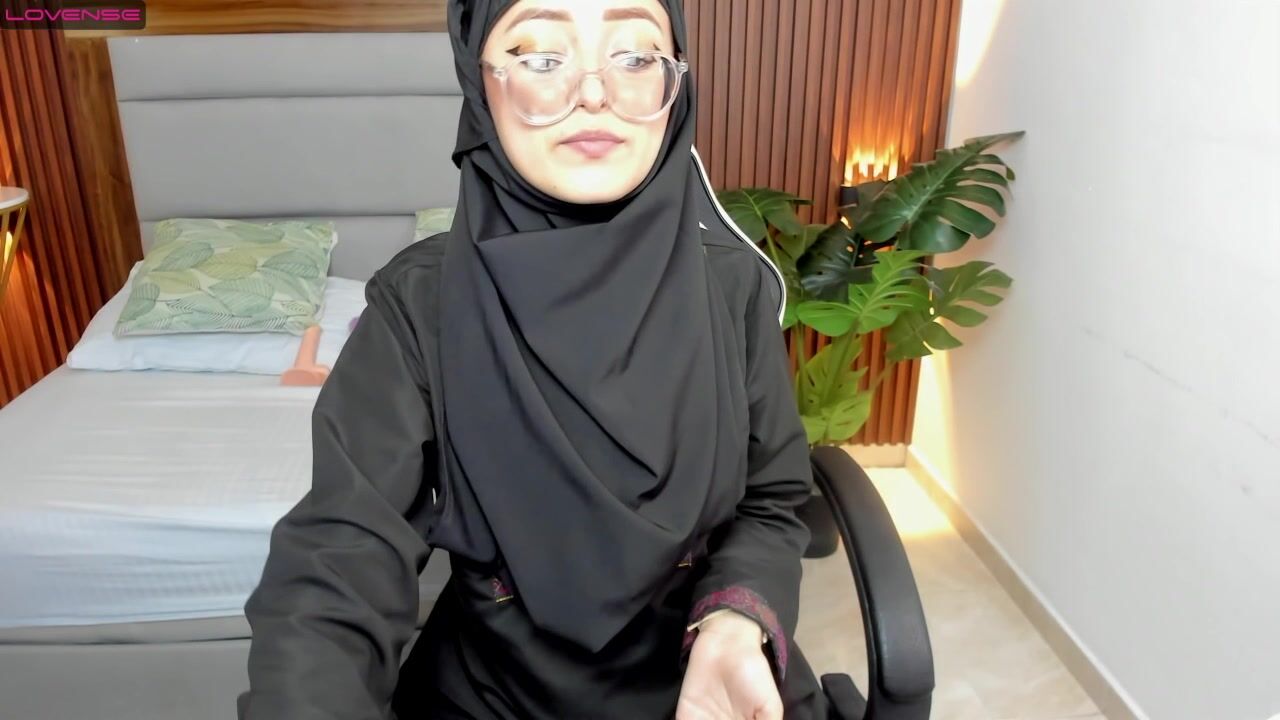 Aysel_elid Webcam Porn Video Record [Stripchat]: friendly, mistress,  glamour, hello