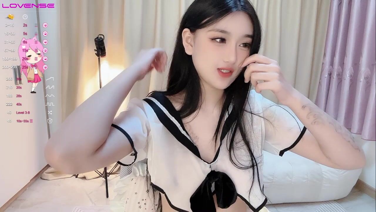 Thrilling pussy play